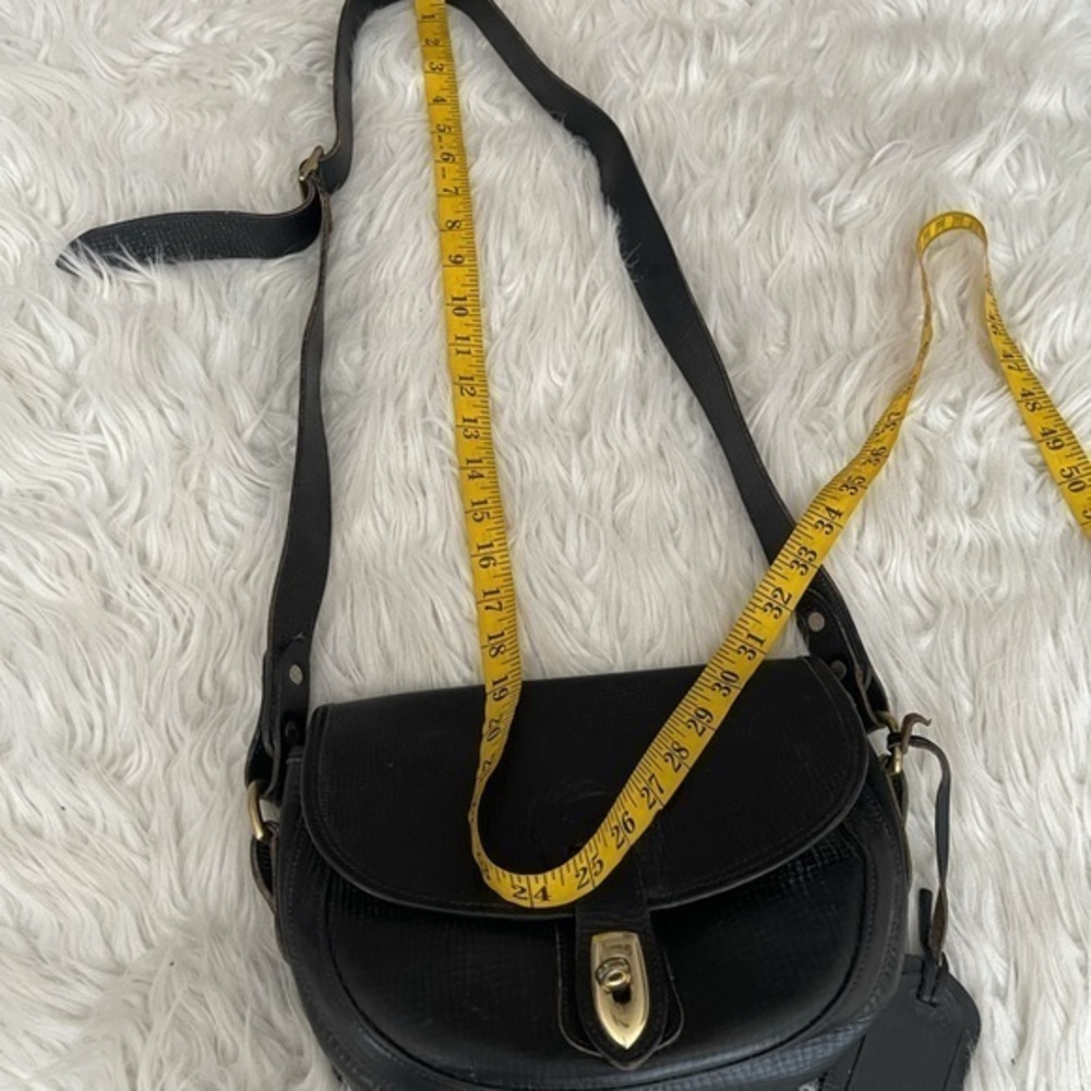 RARE 1980s Dooney & bourke leather saddle bag with RiRi zipper - Picture 9 of 11